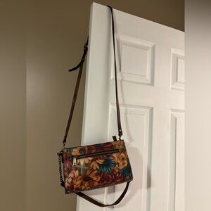 Brand new Patricia Nash Floral handbag from the fresco Bouquet collection